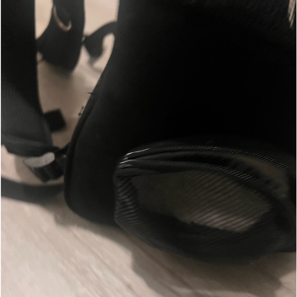 Travel back pack for Cat 🐱 or small dog 🐶 back pack - Picture 5 of 14